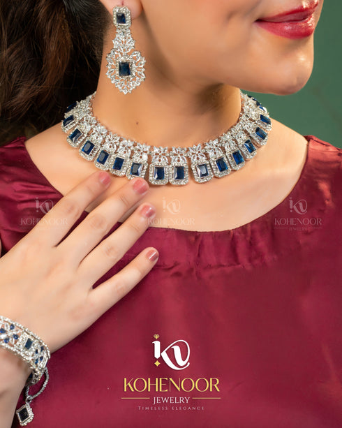 Stone Zircon ad set with bangles openable